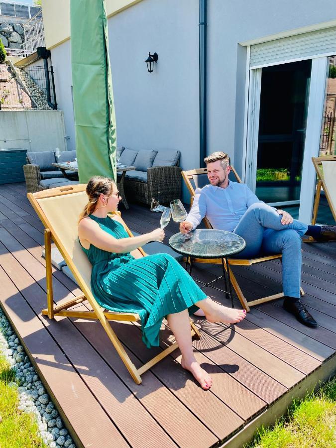 Gaestetraum Mit Wunderschoenem Ausblick Und Garten Apartment Muhldorf Bei Feldbach Luaran gambar