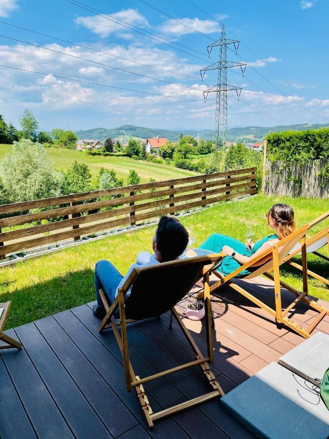 Gaestetraum Mit Wunderschoenem Ausblick Und Garten Apartment Muhldorf Bei Feldbach Luaran gambar