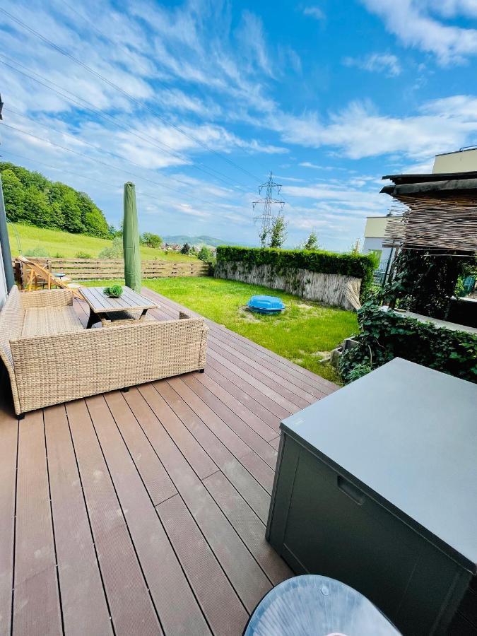 Gaestetraum Mit Wunderschoenem Ausblick Und Garten Apartment Muhldorf Bei Feldbach Luaran gambar